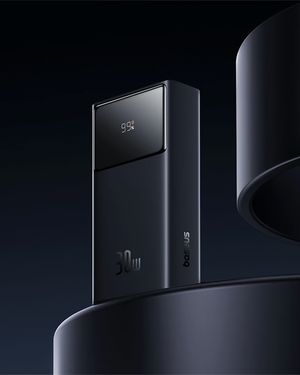 Baseus Star-Lord Power Bank, 10.000 mAh yüksek kapasitesi ve 30W ultra hızlı şarj gücü ile telefonunuzu, tabletinizi ve diğer mobil cihazlarınızı en kısa sürede şarj etmek için tasarlanmıştır. Akıllı dijital ekranı sayesinde pil durumunuzu anlık olarak takip edebilir, modern ve kompakt tasarımıyla günlük hayatınızın vazgeçilmezi haline getirebilirsiniz.